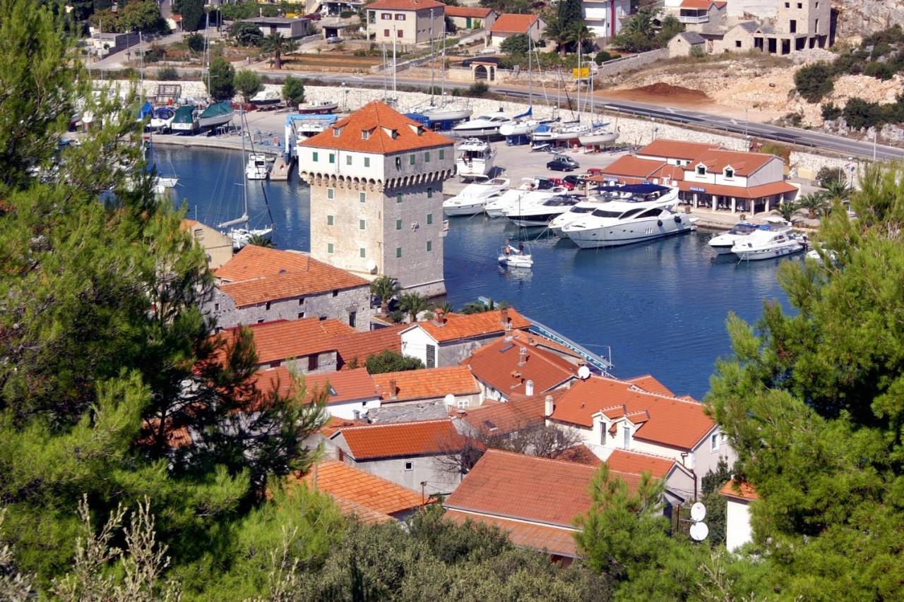 Apartments By The Sea Marina, Trogir - 9037 Exteriör bild