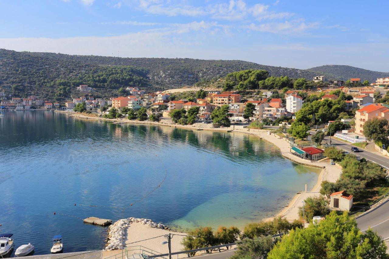 Apartments By The Sea Marina, Trogir - 9037 Exteriör bild