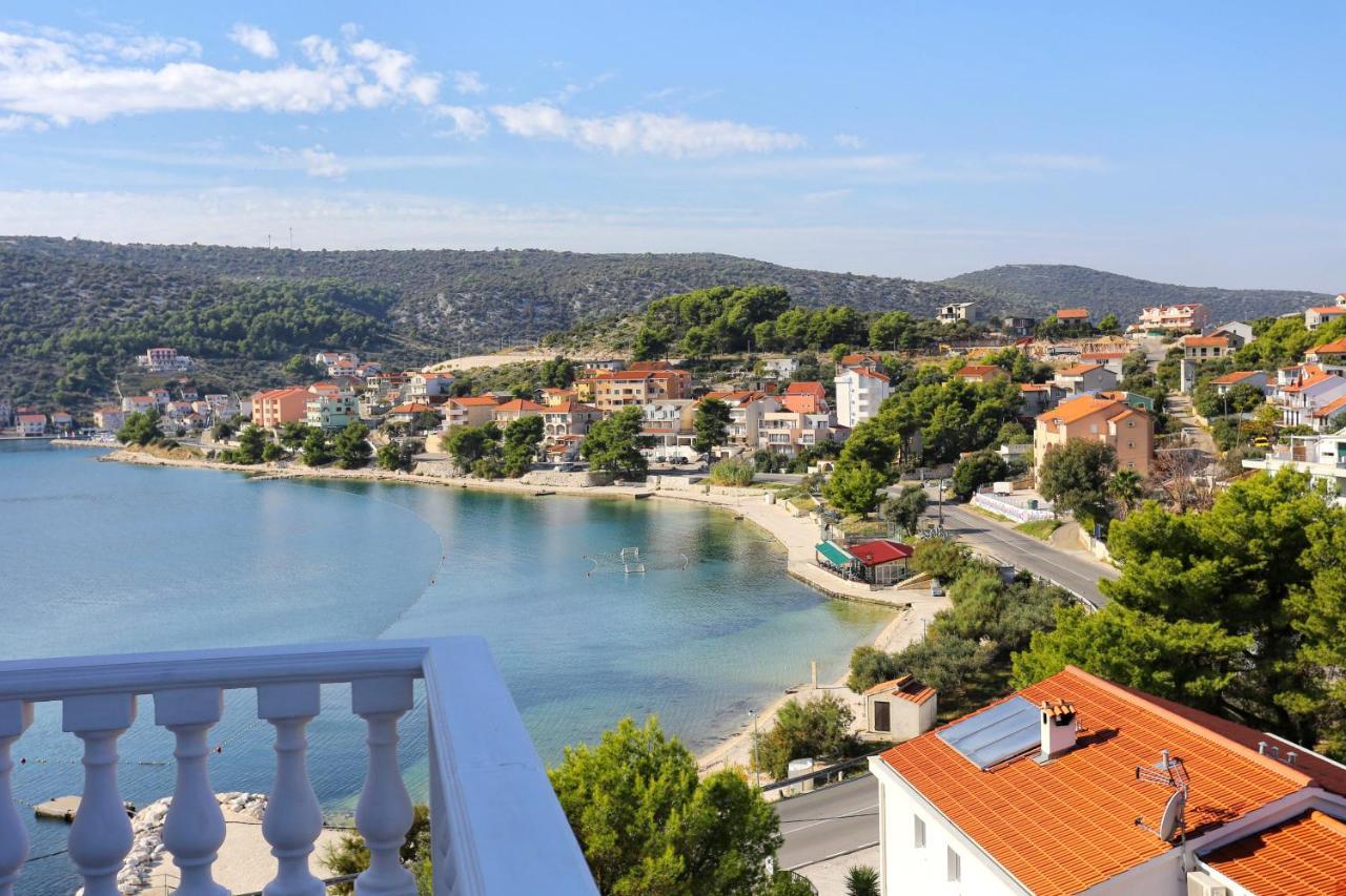 Apartments By The Sea Marina, Trogir - 9037 Exteriör bild